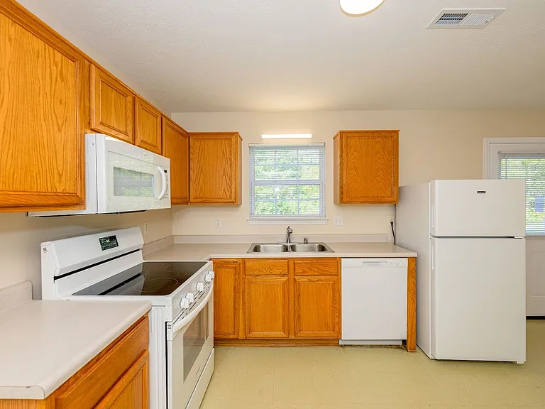 106 Keith Ct — Photo 9