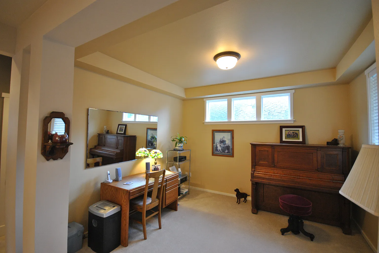 3408 Laurelwood Cir NE photo 1