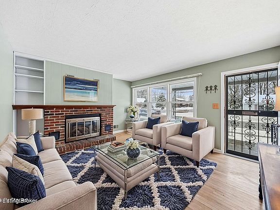 4th image of 1711 Roosevelt Ave