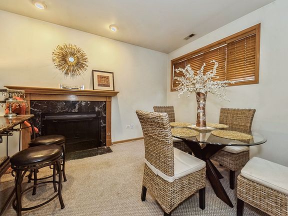 4th image of 3828 S Emerald Ave #1