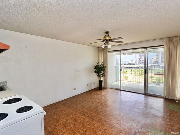 3rd image of 2211 Ala Wai Blvd APT 1008