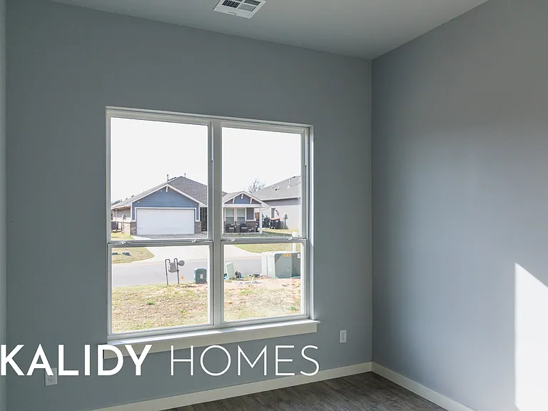 504 Remington Ave — Photo 20