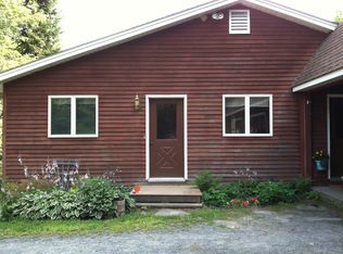 281 Roberts Rd, South Royalton, VT 05068