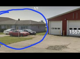 15589 Millard Rd, Three Rivers, MI 49093