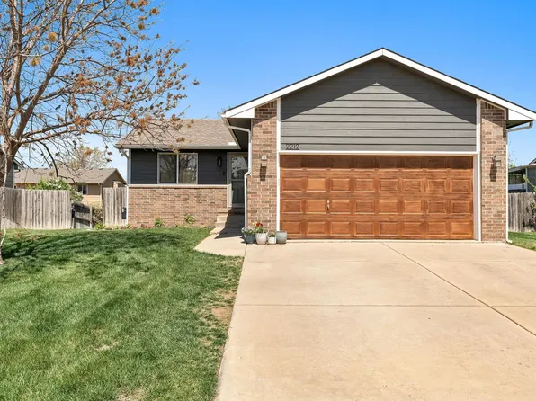 2212 E Spring Hill Dr, Goddard, KS 67052