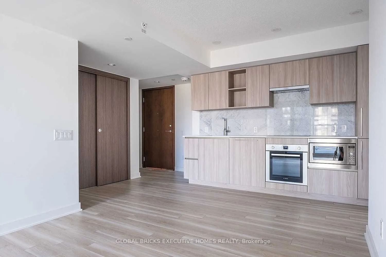 2 bed, $2,850 — Photo 4