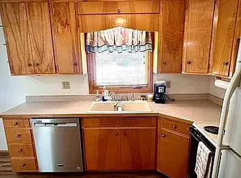 3 bed, 1200 sqft, $1,500 — Photo 2