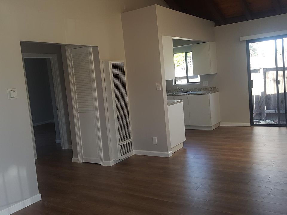 2nd image of 4650 W 137th Pl APT B