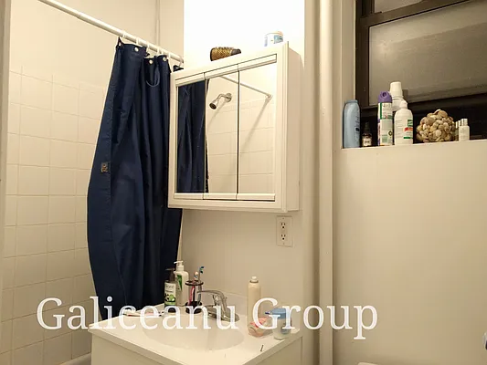 Rented by Lexington Real Estate Group | media 26