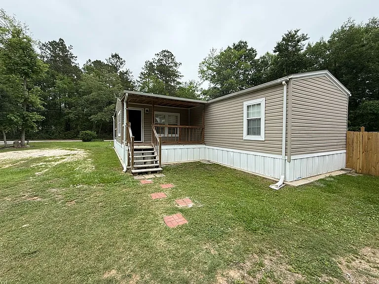 29254 Sticker Bay Rd — Photo 2