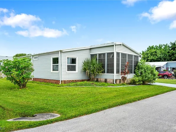 9849 Creekwood Ln, Fort Myers, FL 33905