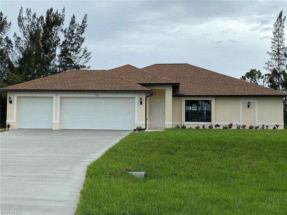 1st image of 920 NE 34th Ln