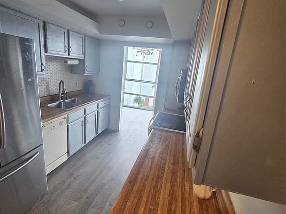 3rd image of 801 Three Islands Boulevard #409