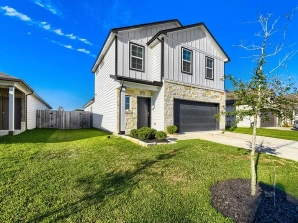 1272 Cypress Ln, Dayton, TX 77535