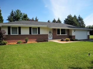 W4985 Paddock Dr, Elkhorn, WI 53121