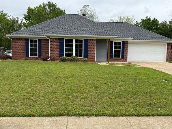 131 Eastwood Dr