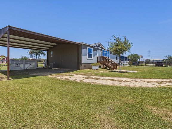 4th image of 293 Alma Ln