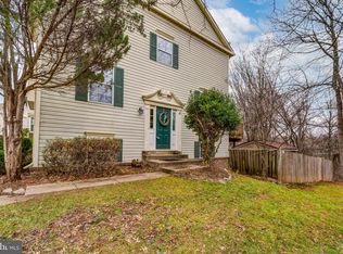 5719 Mason Bluff Dr, Burke, VA 22015
