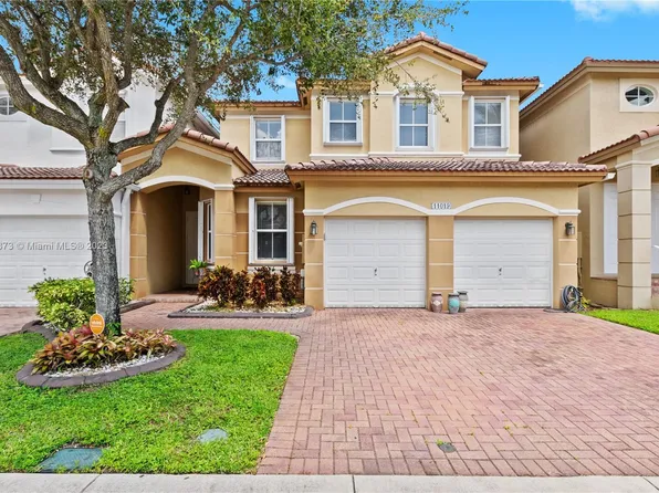 11019 NW 86th Ter, Doral, FL 33178