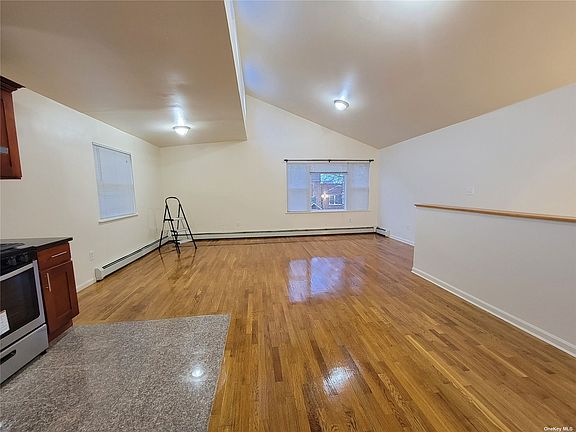 2nd image of 6026 83rd Pl Fl 2