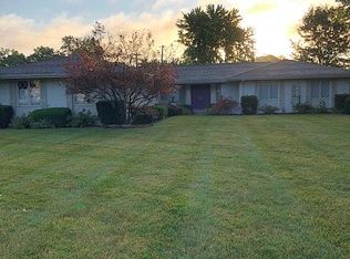 3447 Woodland Pl, Columbus, IN 47203