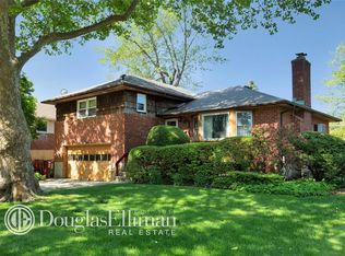 38 Stuart Dr, Syosset, NY 11791