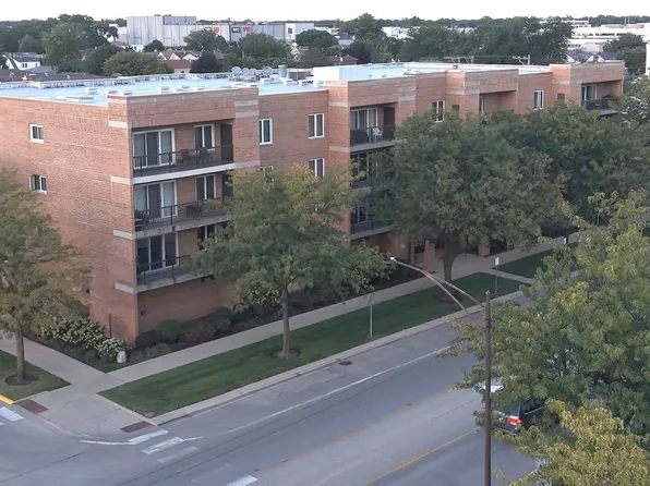 7414 W Irving Park Rd Unit 202, Norridge, IL 60706