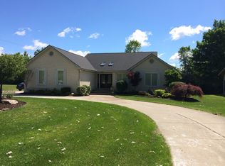 7351 Finnegan Dr, West Bloomfield, MI 48322