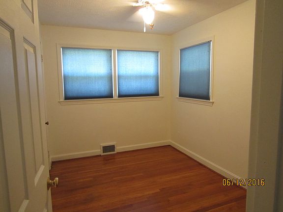 5th image of 606 Oakland Dr