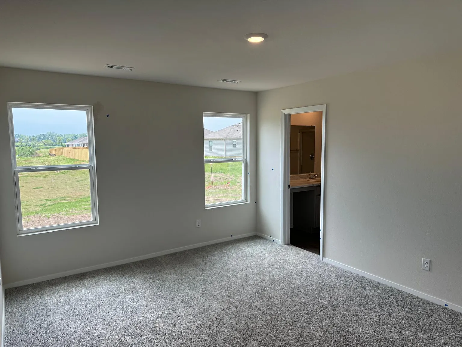 3 bed, 1426 sqft, $1,850 — Photo 4
