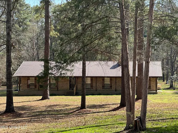 6719 Parsons Rd, Terry, MS 39170