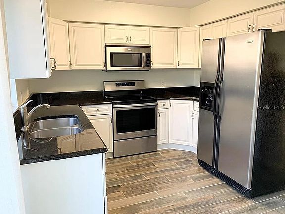 2nd image of 601 S Albany Ave APT 4