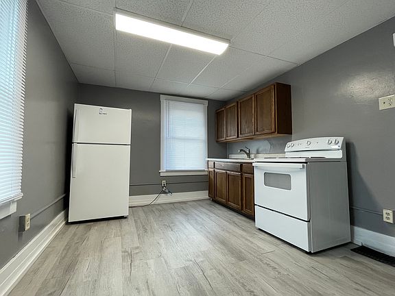 2nd image of 517 Ridge Ave APT B