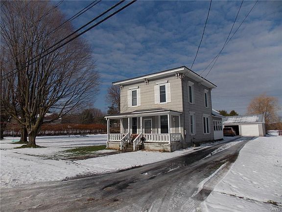 2nd image of 3019 Mechanic St
