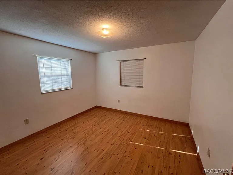 7660 W Tropical Ln — Photo 10