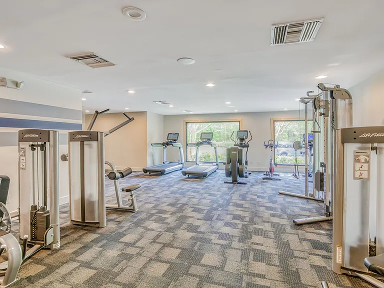 Ellevate North Charleston — Photo 18