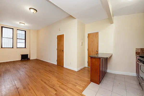 Rented by Compass | media 10