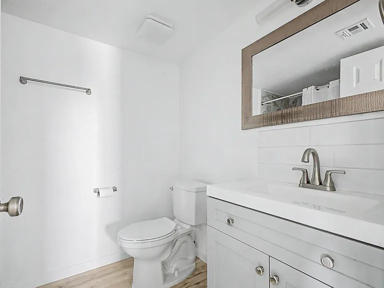3422 N 12th Pl #1 — Photo 11