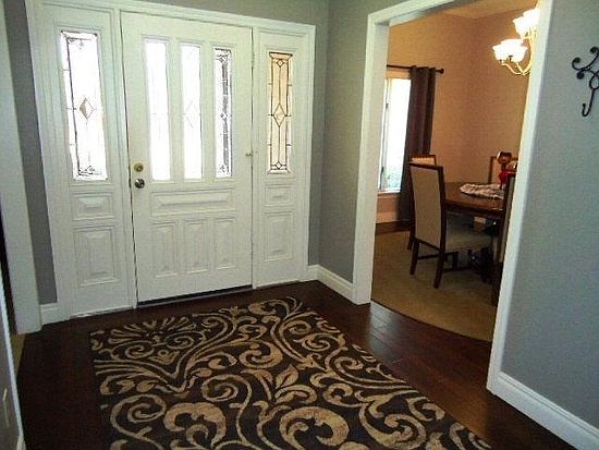 5th image of 4705 85th St
