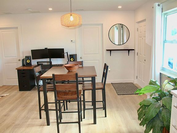 4th image of 2025 Cass St