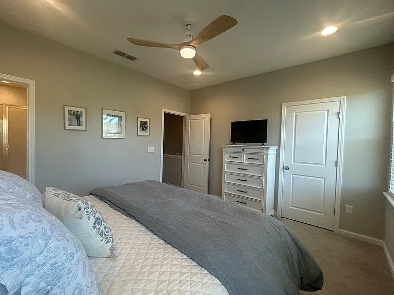 Brandon Lakes Dr — Photo 10