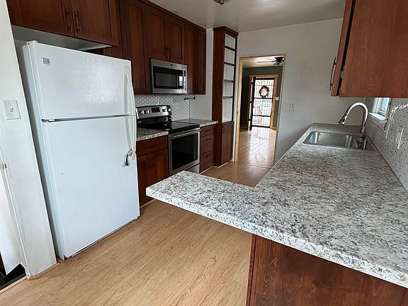 5th image of 605 12th St