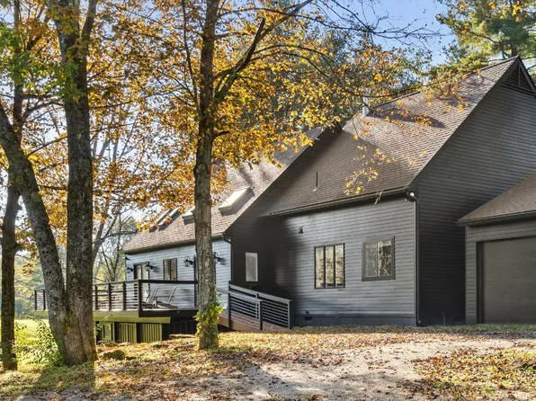 23 Whites Hill Rd, Egremont, MA 01230