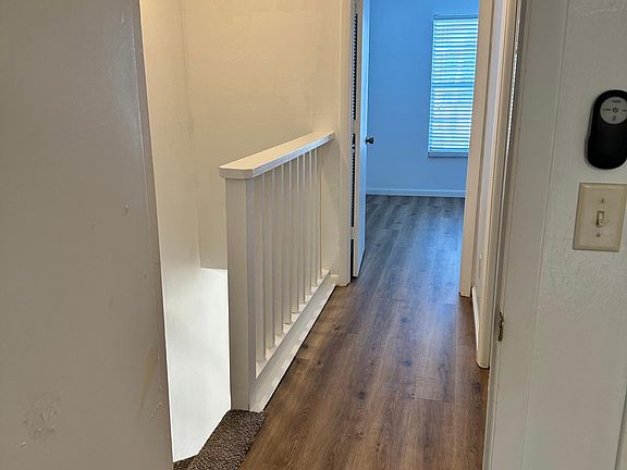 4th image of 1304 SE 7th St APT 109