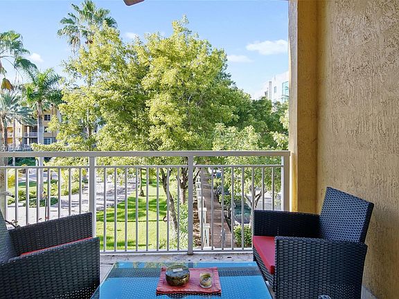 5th image of 100 Meridian Ave APT 222