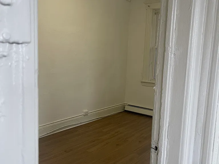 178 Howe Ave #3 — Photo 7