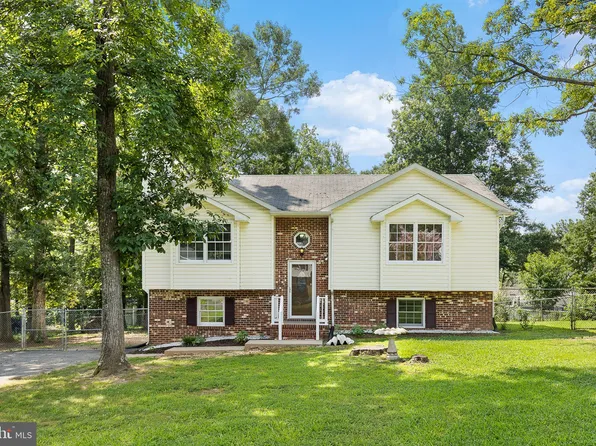 10417 Forest Hill Ct, Fredericksburg, VA 22408