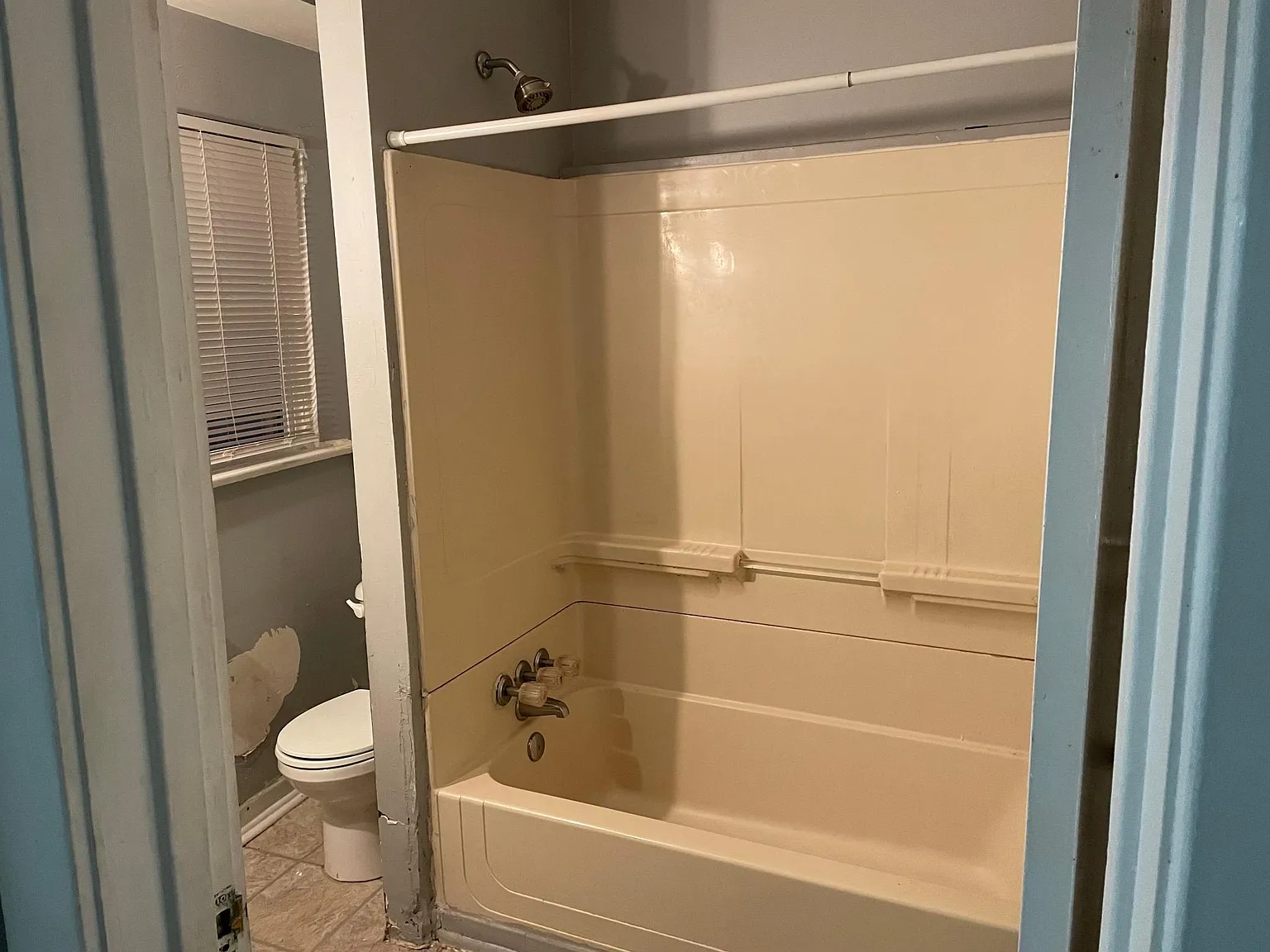 3 bed, 800 sqft, $1,400 — Photo 3