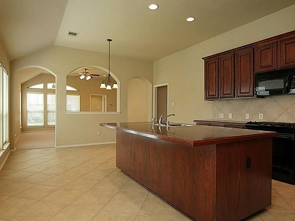 Nice open floor plan!