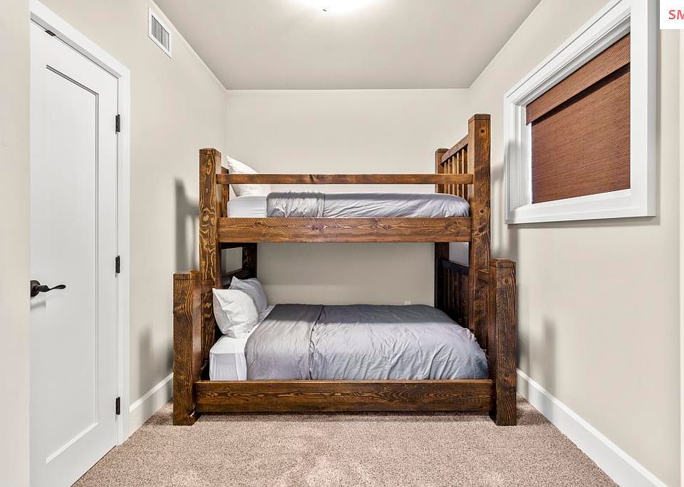 702 Sandpoint Ave Sandpoint, ID, 83864 Apartments for Rent Zillow